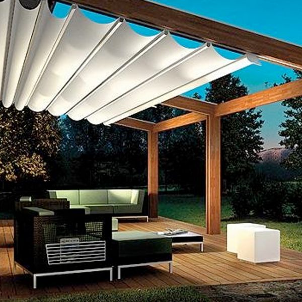 Custom Retractable Awnings